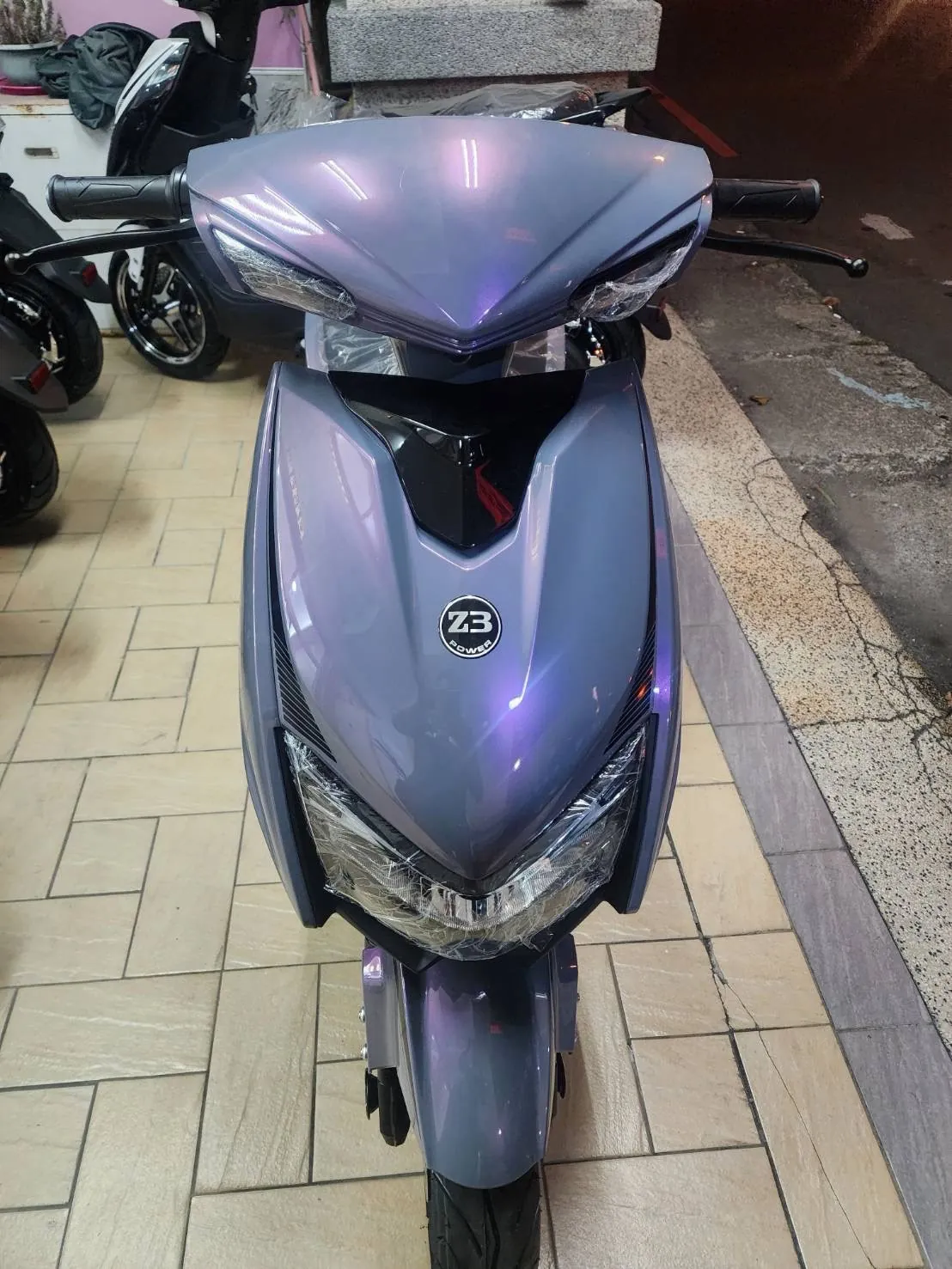 天鵝座 Z3 實車照片